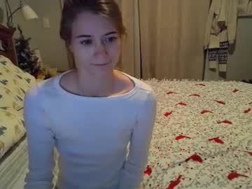 girl
        katynowhere cam image #5745761