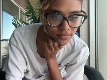 girl
        therealscarlitscandal cam image #4781816