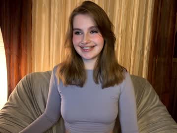 girl
        cute_siberian_girl cam image #3407362