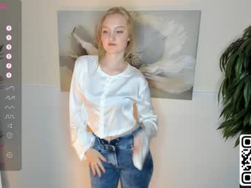 girl
        _megryan_ cam image #3793377