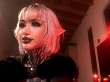 girl
        goth_dolll cam image #3396069