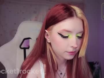 girl
        pocketrocket_ cam image #6190046