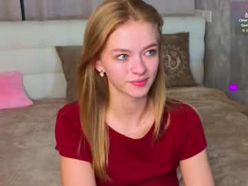 girl
        philippagales cam image #6905979