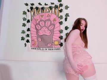 girl
        molly_mares cam image #6277385