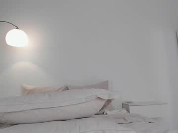 girl
        wellicaren cam image #5670782