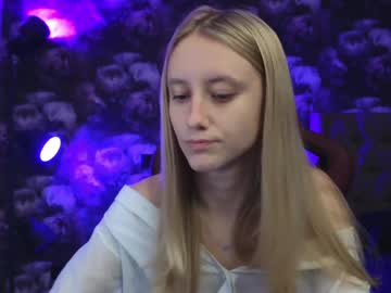 girl
        angeellina cam image #5894929