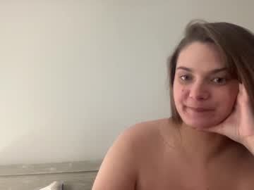girl
        tanawaters cam image #557164