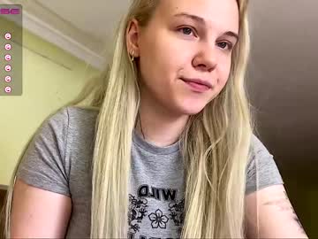 couple
        arya_stark7 cam image #1750438