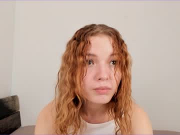 girl
        grizzly_vibe cam image #3948636