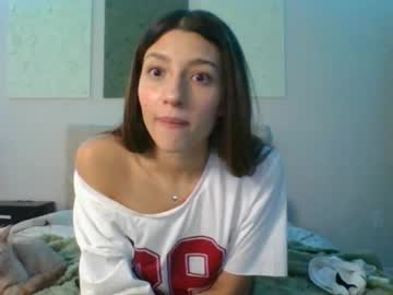girl
        nanivss cam image #5474344