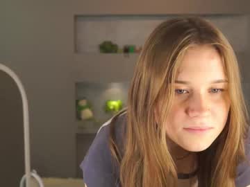girl
        bananini_anallove cam image #6901139