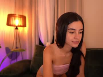 girl
        winona__ cam image #3009637