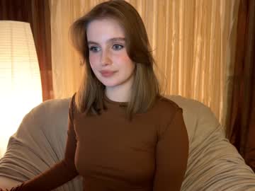 girl
        cute_siberian_girl cam image #3573447
