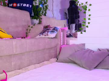 girl
        misss_viki cam image #5540676