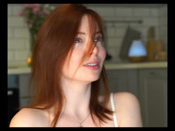 girl
        _elisa_omm_ cam image #864764