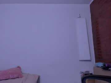 girl
        latinsweetx19 cam image #5416337