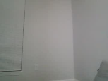 girl
        london_tipton cam image #2219655