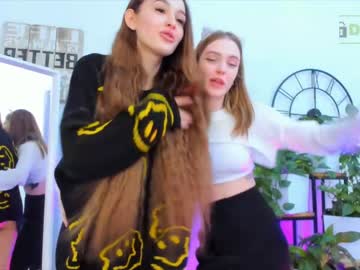 girl
        elizabeth__gray cam image #1261116
