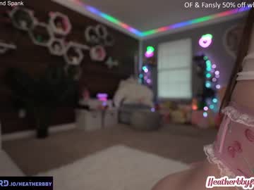 girl
        heatherbby cam image #1010628