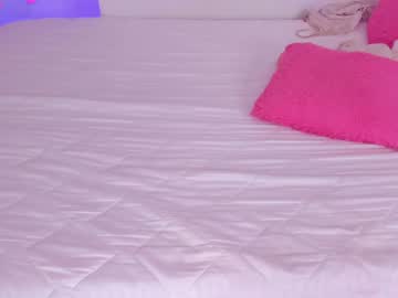 girl
        alexaworld cam image #5954912