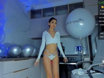 girl
        miyong_7 cam image #1086703