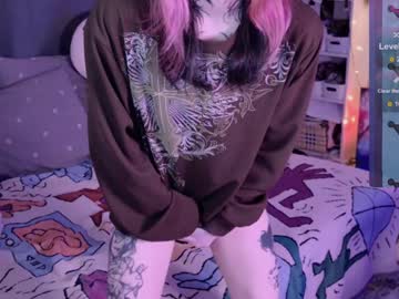 girl
        lollyshy__ cam image #5637282
