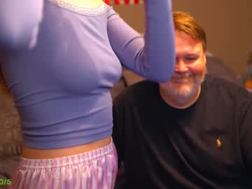 couple
        emmycb cam image #4655228