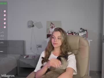girl
        mia_milagros cam image #1937577