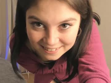 girl
        maliatorre cam image #2337649