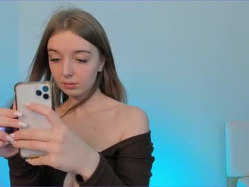 girl
        elizabeth__gray cam image #352434
