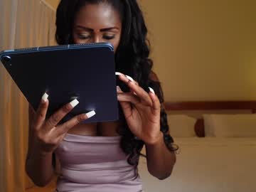 girl
        missksavage cam image #2382588