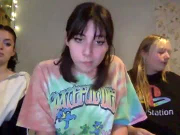 girl
        wallabyxxx cam image #424644