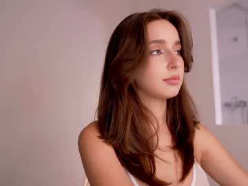 girl
        silent_chill cam image #5985682