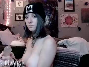 girl
        madisonravenwood cam image #732450