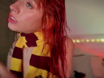girl
        nebamazee cam image #4761506