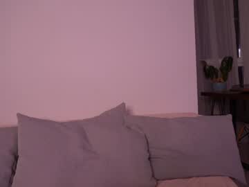 girl
        toxl cam image #2789995