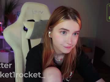 girl
        pocketrocket_ cam image #2714006