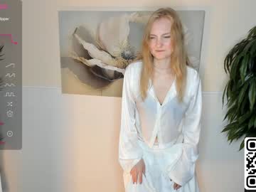girl
        _megryan_ cam image #3793788