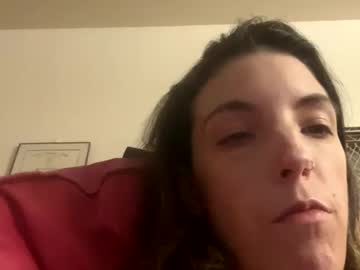 girl
        ivy_rose90 cam image #6356384