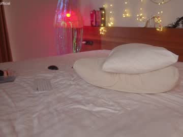 girl
        emilia98xxx cam image #3482232
