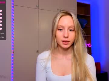 girl
        callme_star cam image #1387828