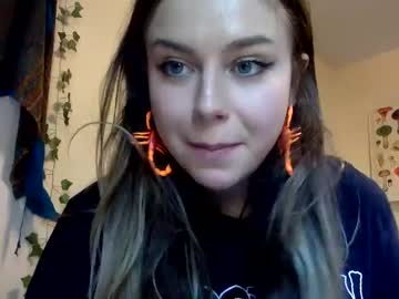 girl
        lillypadgrl cam image #2691053
