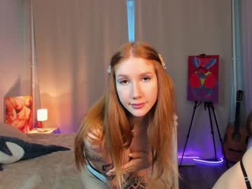girl
        jerkoffstation cam image #1159272