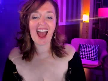 girl
        braingirl cam image #5348684
