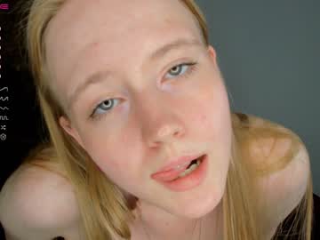 girl
        zaragallagher cam image #1976648