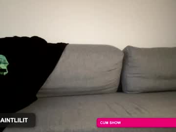 girl
        lily_holy cam image #2611118