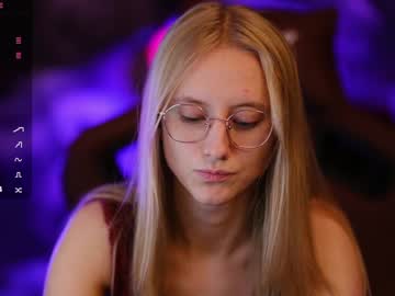girl
        angeellina cam image #5551080