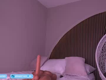 girl
        dakota_leex cam image #6788111