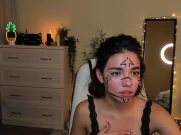girl
        ella_flar_ cam image #8744