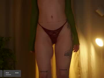 girl
        lizzy_blaze cam image #6254309